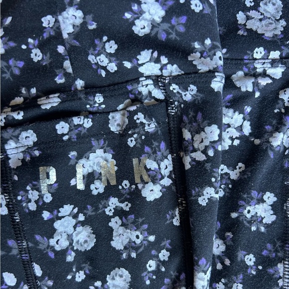 Victoria's Secret Pink Floral Leggings with pockets - Picture 5 of 7
